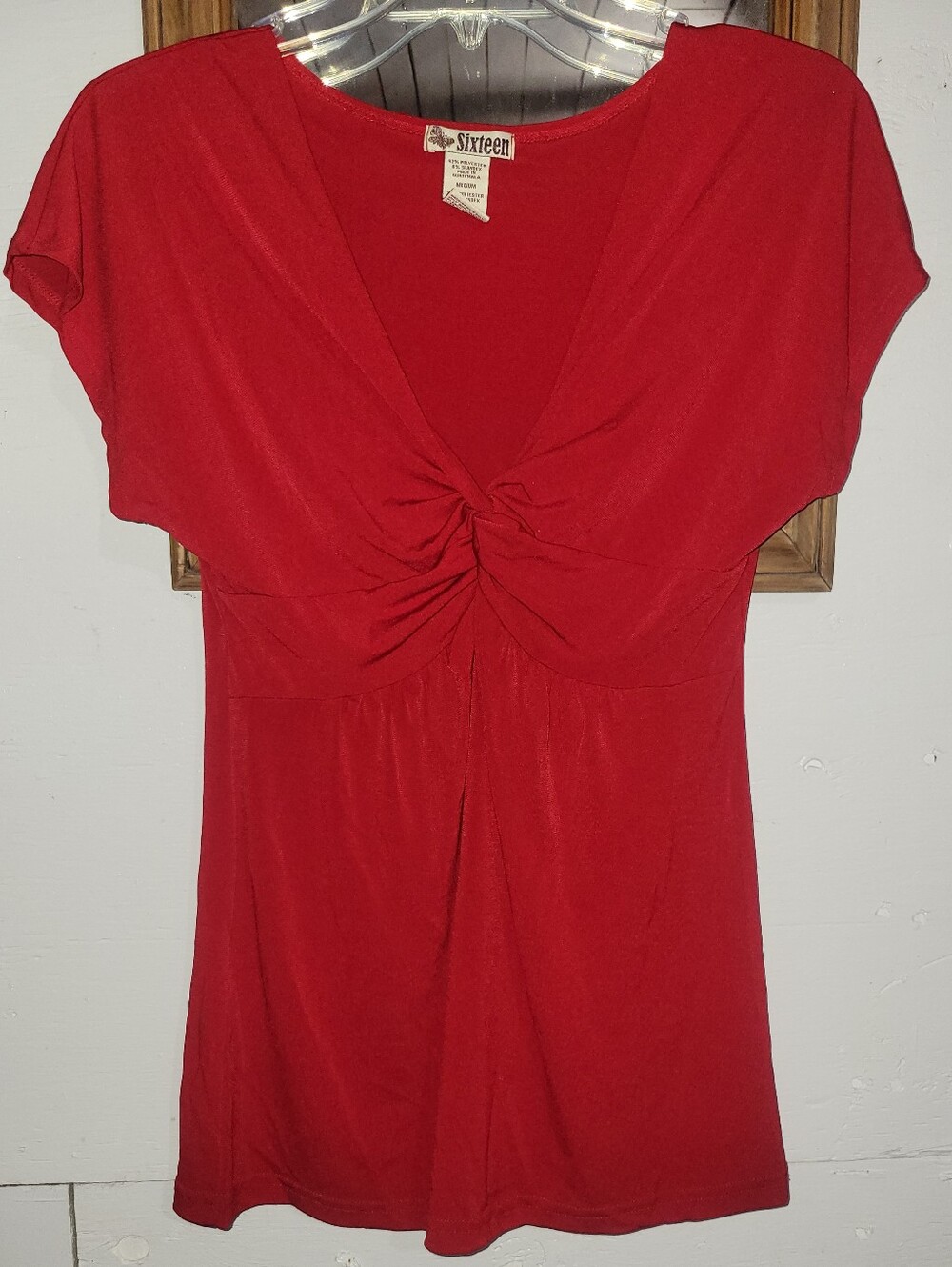 Sixteen Red Knot-Front Short Sleeve Top Size Med